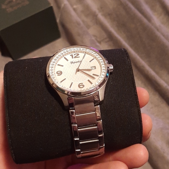 Silver roots watch - Picture 3 of 3